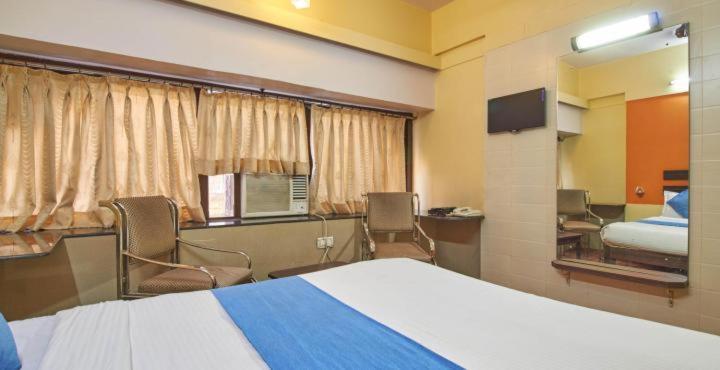 Hotel Golden Palace Pvt Ltd Bombay Extérieur photo