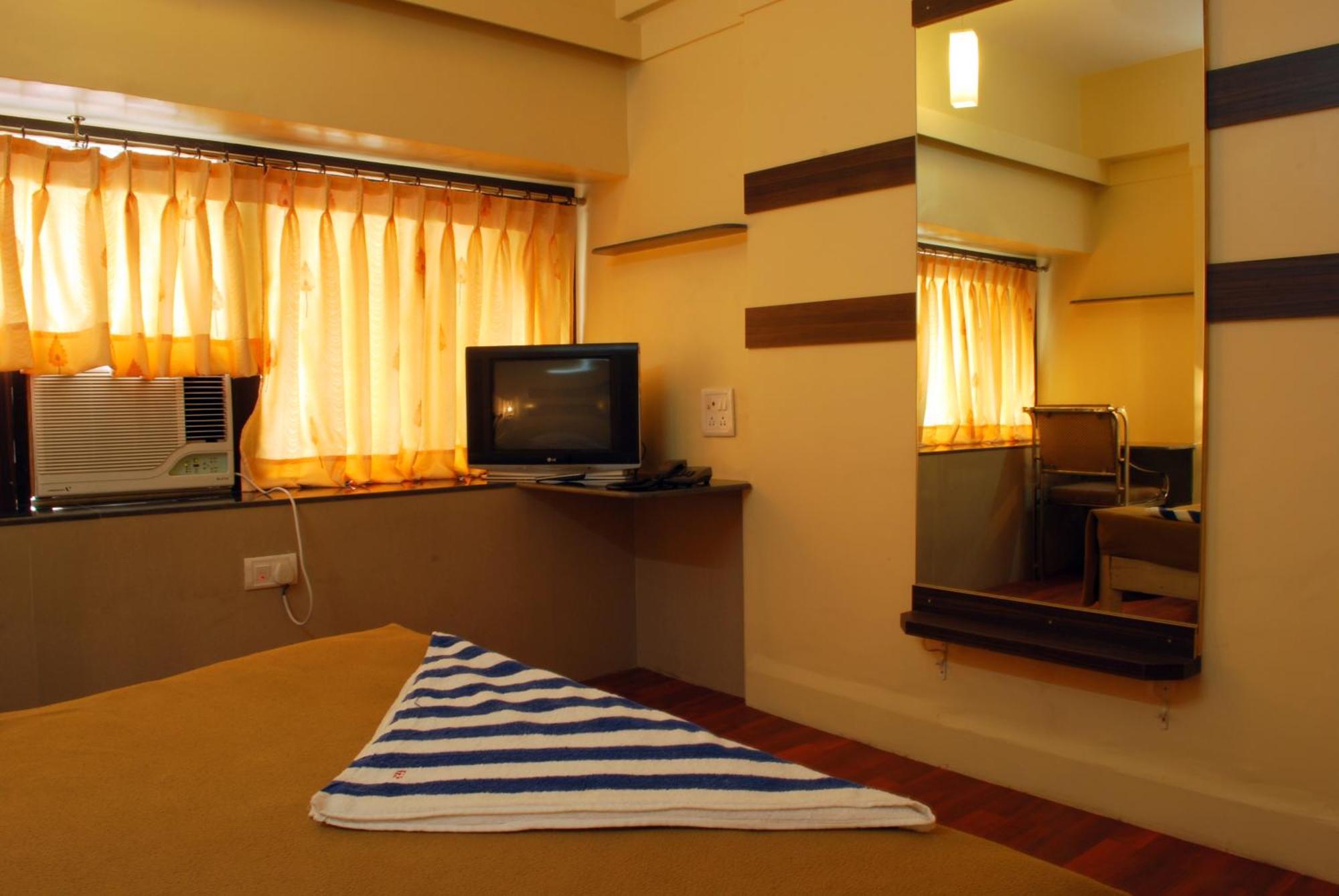 Hotel Golden Palace Pvt Ltd Bombay Extérieur photo
